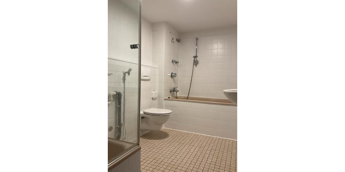 Etagenwohnung Sankt Augustin - 2 Zimmer, 94 m&sup2;, 899&euro; | Angebot:25366774