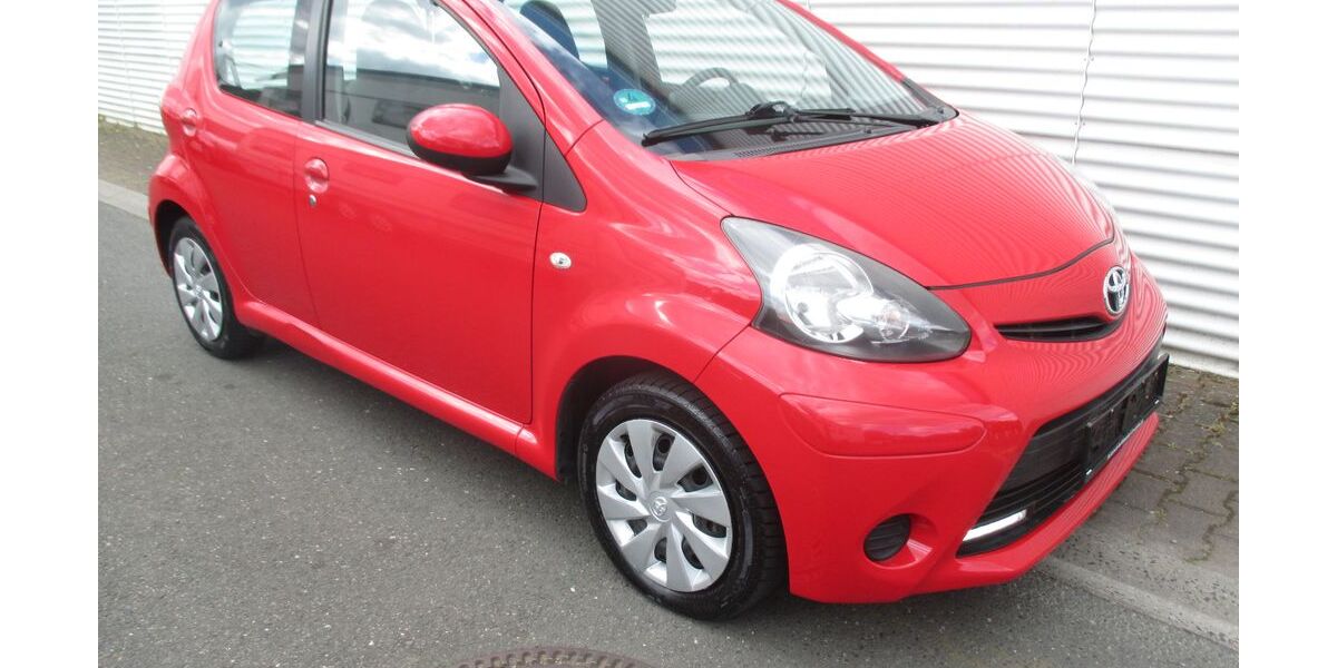 Toyota Aygo (X) 137.818 km 3.788 &euro; Köln 50933