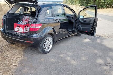 Mercedes-Benz B 200 180.000 km 2.500 &euro; Mechernich 53894