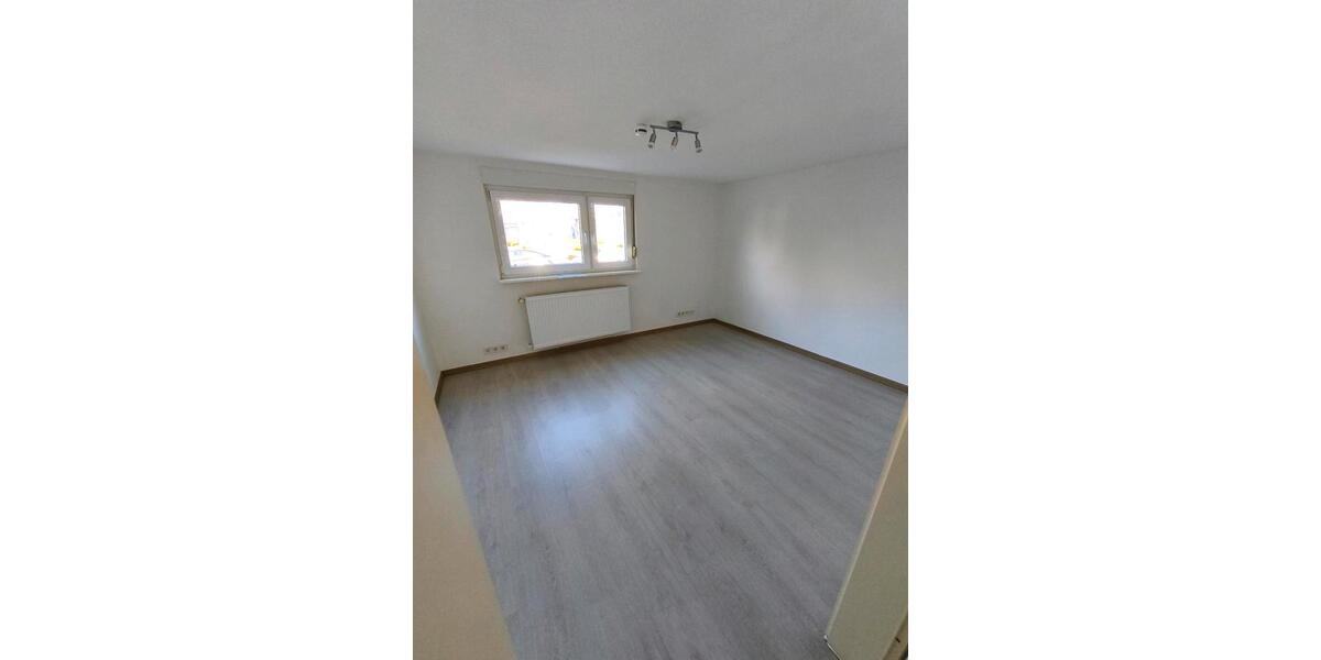 Erdgeschoßwohnung Troisdorf - 3 Zimmer, 63 m&sup2;, 750&euro; | Angebot:25602111
