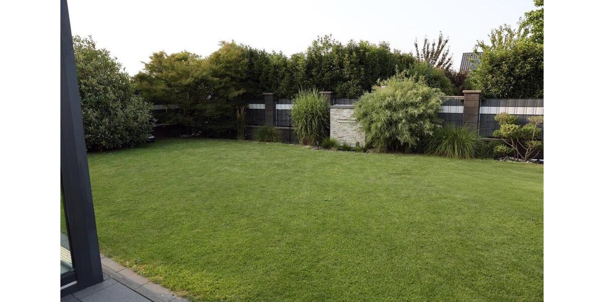 Villa Euskirchen Dom-Esch - 5.5 Zimmer, 200 m&sup2;, 770.000&euro; | Angebot:26957884