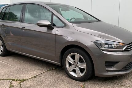 VW Golf Sportsvan 178.211 km 8.695 &euro; Köln 51107