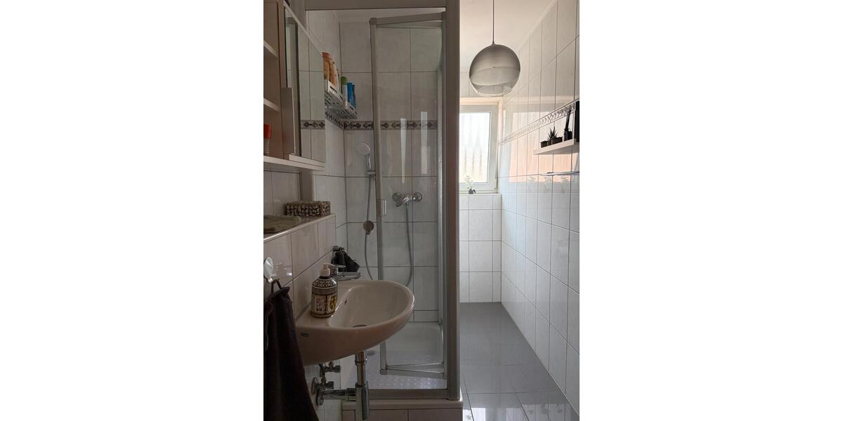 Etagenwohnung Leverkusen Bürrig - 3 Zimmer, 76 m&sup2;, 350.000&euro; | Angebot:26061717