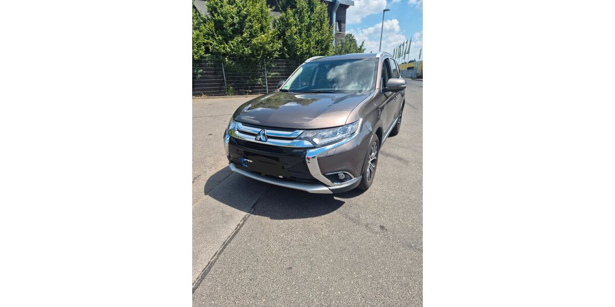 Mitsubishi Outlander 171.500 km 15.600 &euro; Bergheim 50127