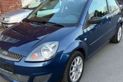 Ford Fiesta 84.000 km 2.390 &euro; Düren 52349
