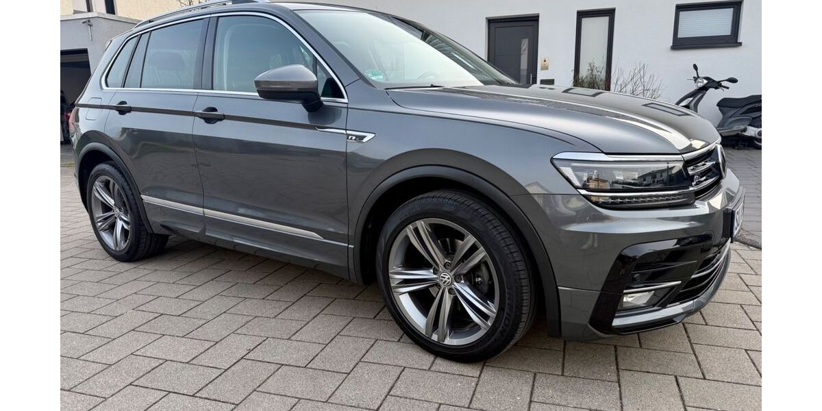 VW Tiguan 144.560 km 17.900 &euro; Wesseling 50389