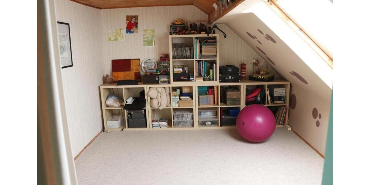 Reihenhaus Köln Heimersdorf - 9 Zimmer, 189 m&sup2;, 550.000&euro; | Angebot:25171438