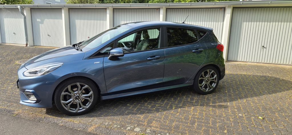 Ford Fiesta 84.000 km 10.500 &euro; Köln 51143