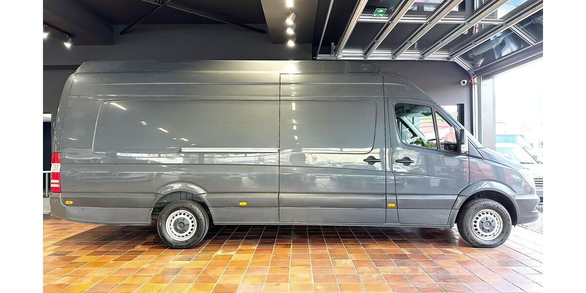 Mercedes-Benz Sprinter 125.000 km 28.559 &euro; Bonn 53177