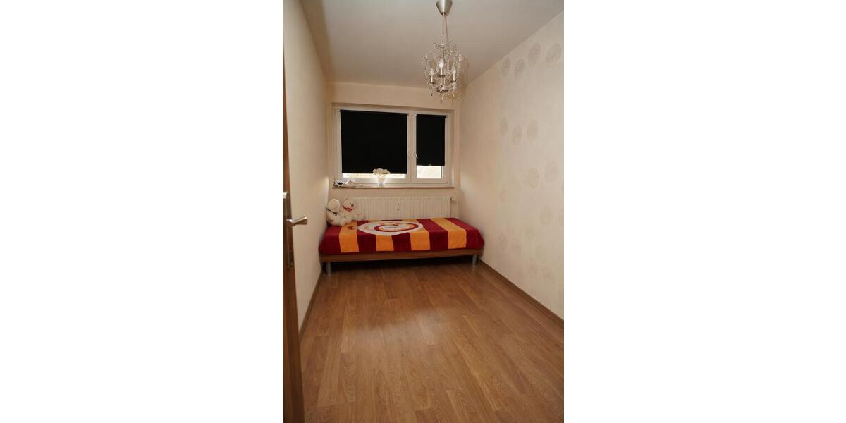 Dachgeschoßwohnung Siegburg - 4 Zimmer, 90 m&sup2;, 289.000&euro; | Angebot:27044150