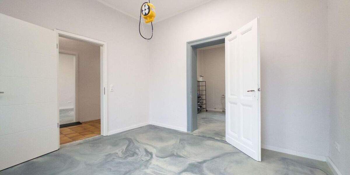 Gewerbeobjekt Kerpen Brüggen - 1 Zimmer, 202 m&sup2;, 370.000&euro; | Angebot:25749015