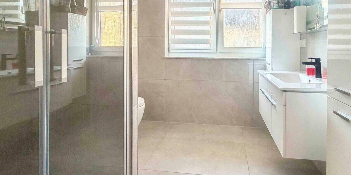 Reihenmittelhaus Köln Blumenberg - 7 Zimmer, 194 m&sup2;, 640.000&euro; | Angebot:26699570