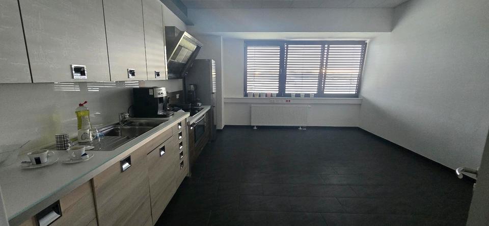 Gewerbeobjekt Köln Nippes - 750&euro; | Angebot:25978410