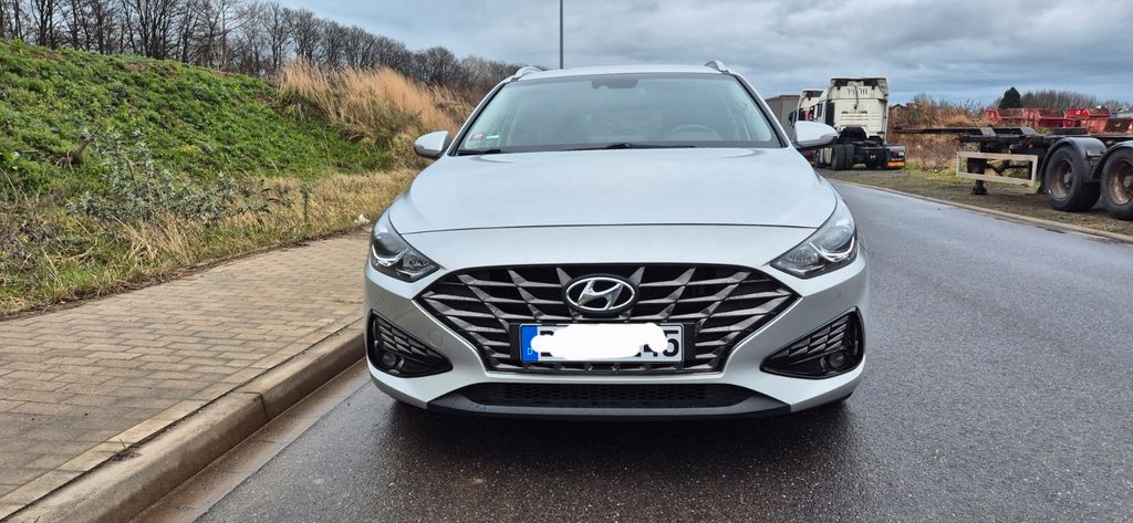 Hyundai i30 185.000 km 10.200 &euro; Bergheim 50129