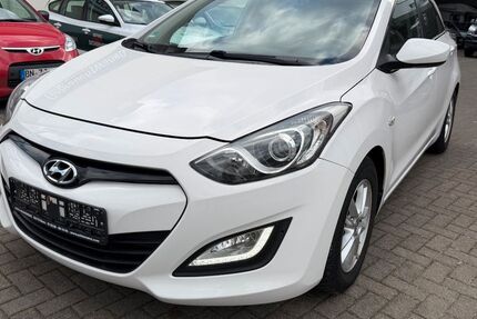 Hyundai i30 86.591 km 9.490 &euro; Bonn 53175