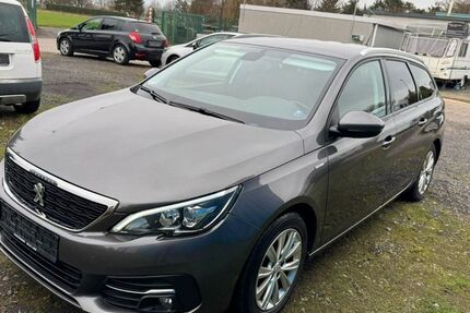 Peugeot 308 85.823 km 4.999 &euro; Euskirchen 53879