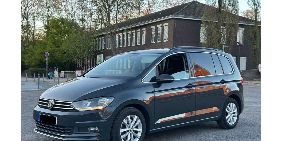 VW Touran 139.300 km 13.490 &euro; Bonn 53113