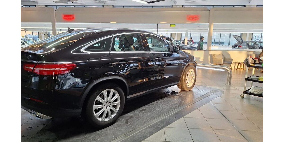 Mercedes-Benz GLE 350 99.000 km 37.500 &euro; Meckenheim 53340