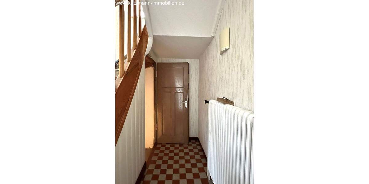 Mehrfamilienhaus, Wohnhaus Hürth Gleuel - 9 Zimmer, 218 m&sup2;, 435.000&euro; | Angebot:25802258