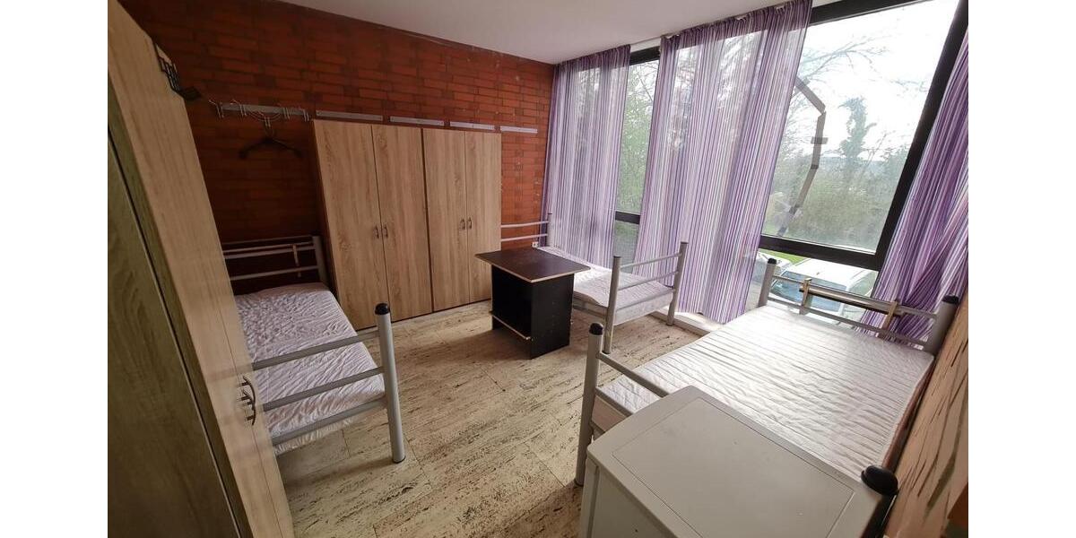 Etagenwohnung Rösrath - 9 Zimmer, 300 m&sup2;, 4.000&euro; | Angebot:25632982
