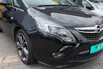 Opel Zafira 88.000 km 15.880 &euro; Bornheim 53332