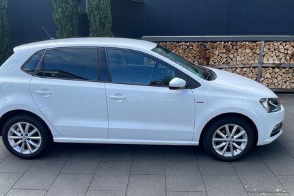 VW Polo 99.000 km 8.300 &euro; Niederkassel 53859