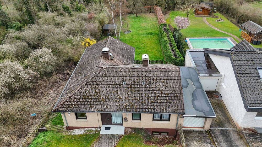 Einfamilienhaus Mechernich Satzvey - 7 Zimmer, 184 m&sup2;, 420.000&euro; | Angebot:25957806