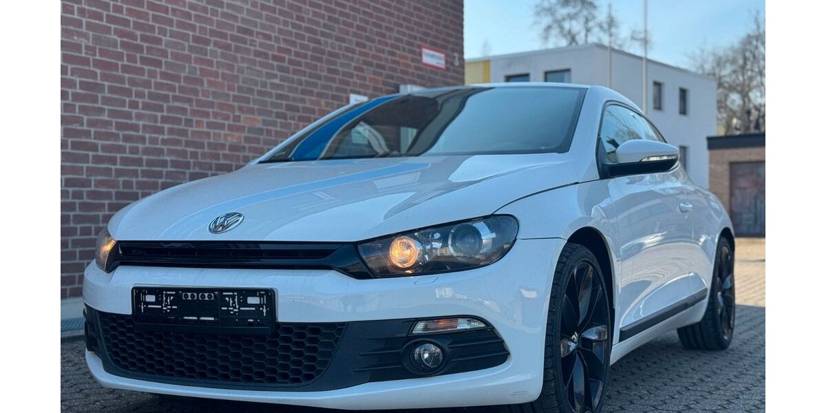 VW Scirocco 95.641 km 10.499 &euro; Düren 52349