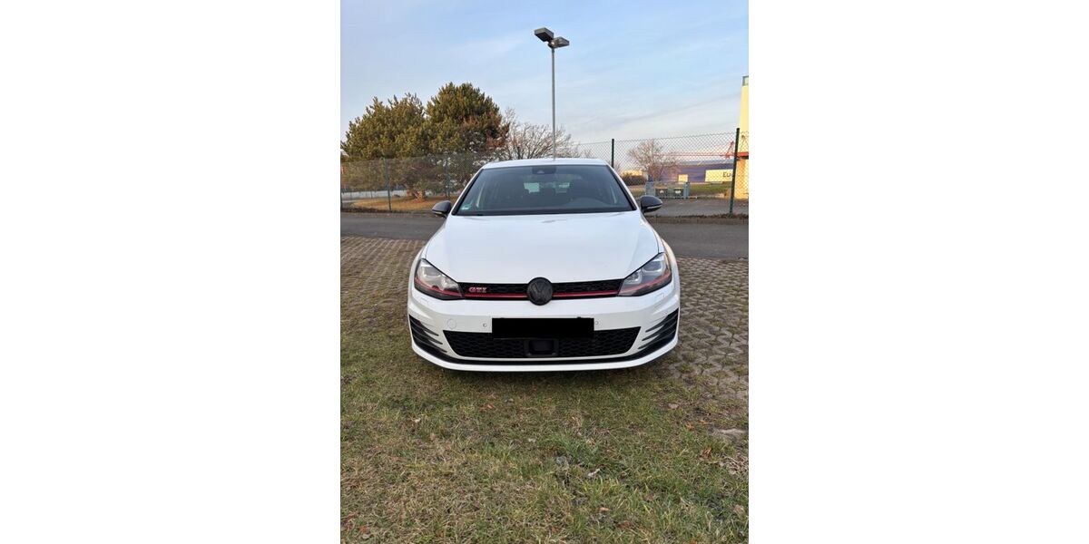 VW Golf 165.000 km 13.199 &euro; Vettweiß 52391