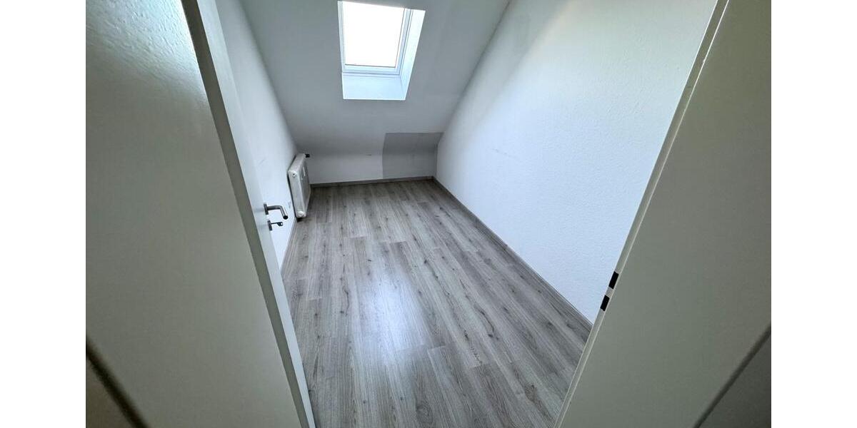 Dachgeschoßwohnung Kreuzau - 3 Zimmer, 57 m&sup2;, 600&euro; | Angebot:25884334