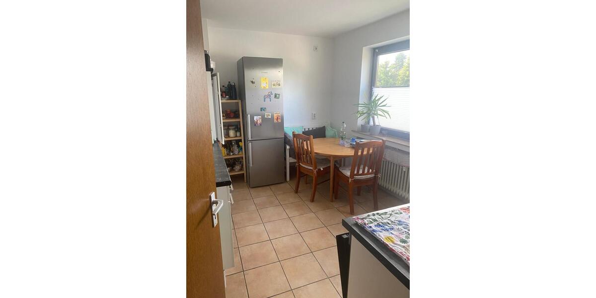 Etagenwohnung Bonn Beuel-Mitte - 4 Zimmer, 105 m&sup2;, 430.000&euro; | Angebot:26581887