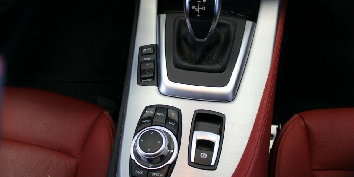 BMW Z4 sDrive28i Aut.- WENIG KM - 10.923 km 27.980 &euro; Euskirchen 53881