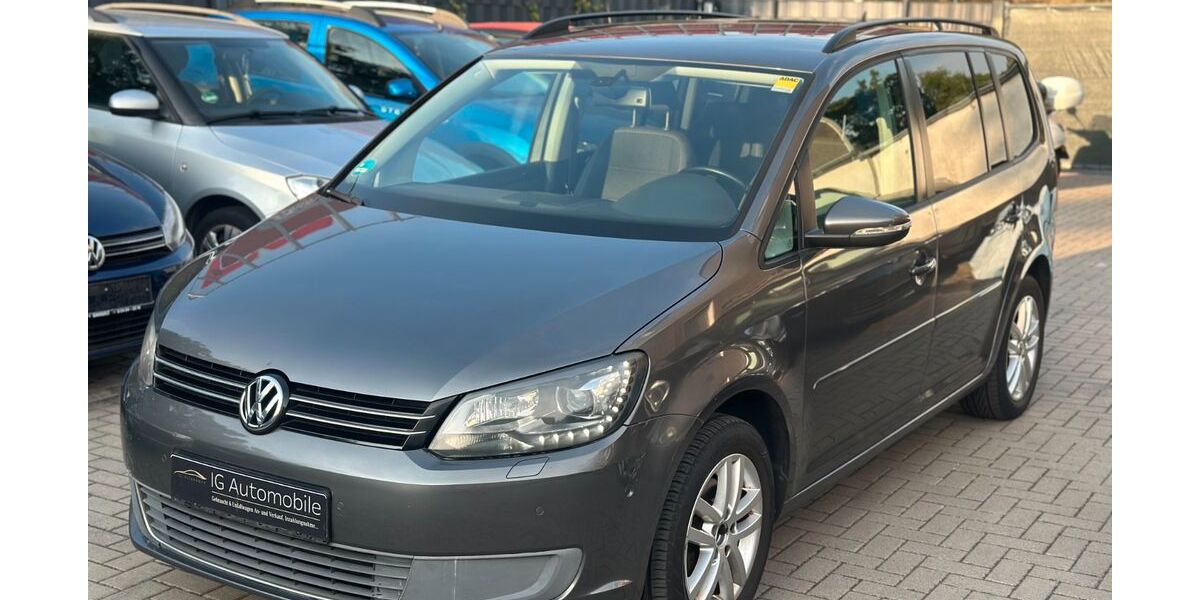 VW Touran 200.000 km 5.370 &euro; Köln 51109