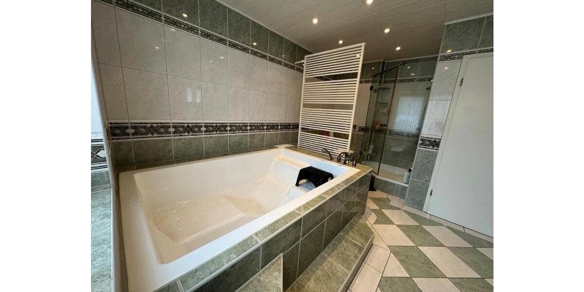 Einfamilienhaus Mechernich - 7 Zimmer, 244 m&sup2;, 579.000&euro; | Angebot:25144814