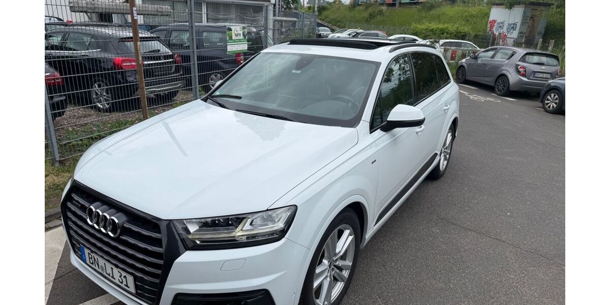 Audi Q7 269.000 km 23.900 &euro; Bonn 53119
