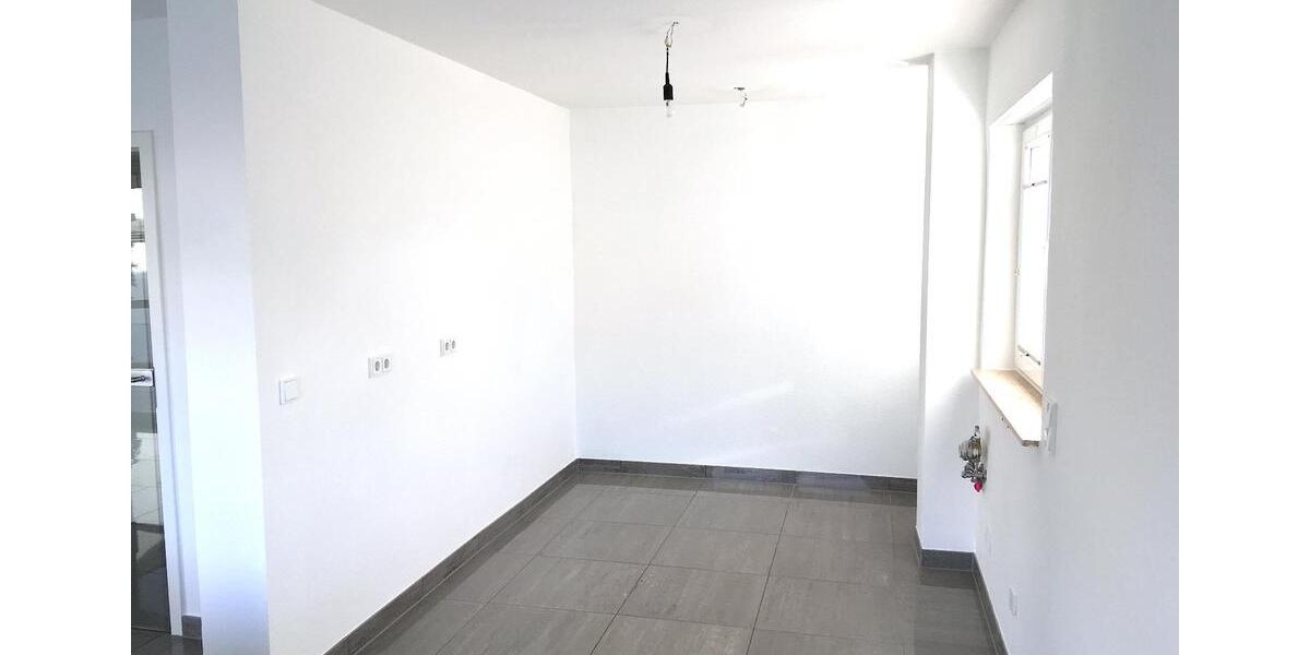 Erdgeschoßwohnung Euskirchen Dom-Esch - 3 Zimmer, 100 m&sup2;, 1.350&euro; | Angebot:26614601