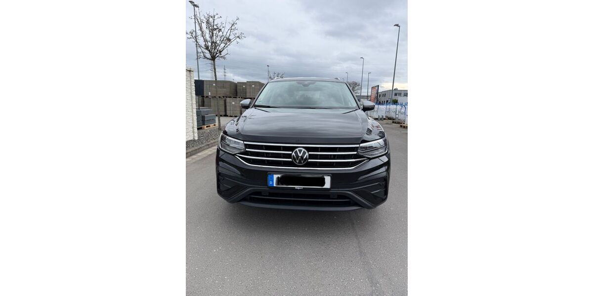 VW Tiguan Allspace 45.000 km 30.800 &euro; Köln 50829