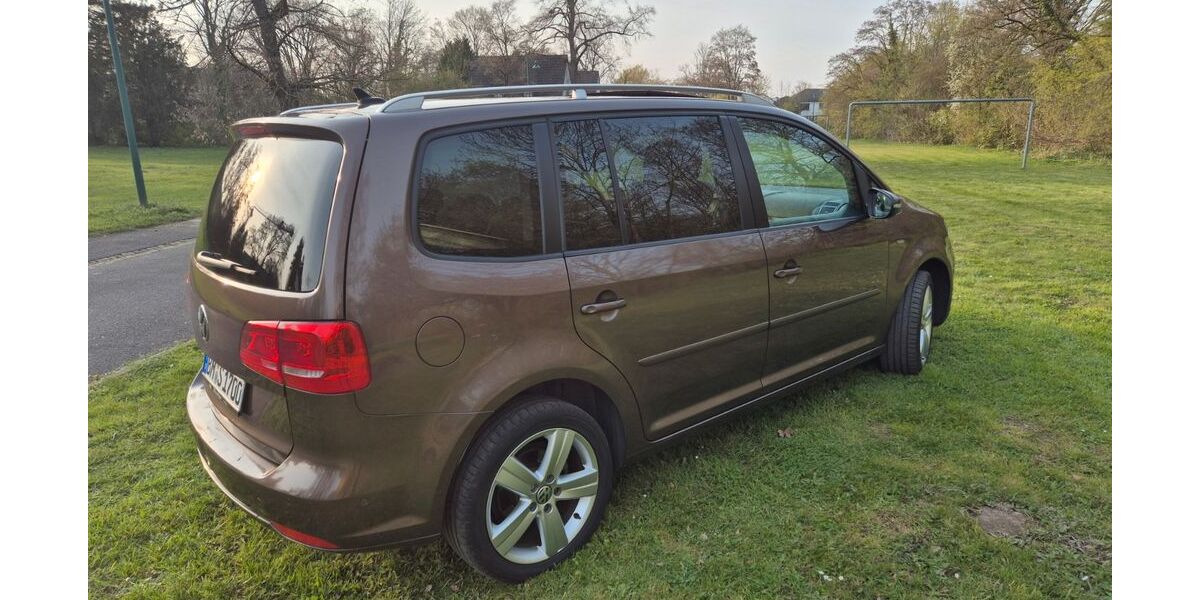 VW Touran 201.140 km 8.550 &euro; Wesseling 50389
