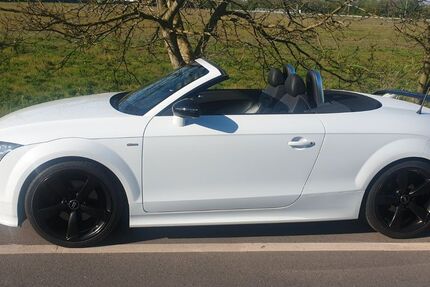Audi TT 124.500 km 13.300 &euro; Köln 50737