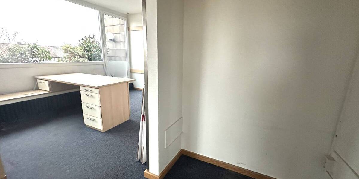 Gewerbeobjekt Düren - 3 Zimmer, 88 m&sup2;, 199.000&euro; | Angebot:25692115