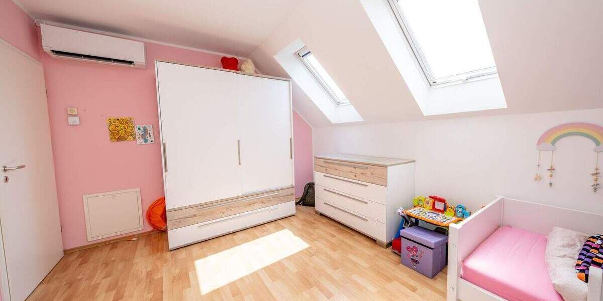 Einfamilienhaus Köln Mülheim - 7 Zimmer, 247 m&sup2;, 839.000&euro; | Angebot:25778486