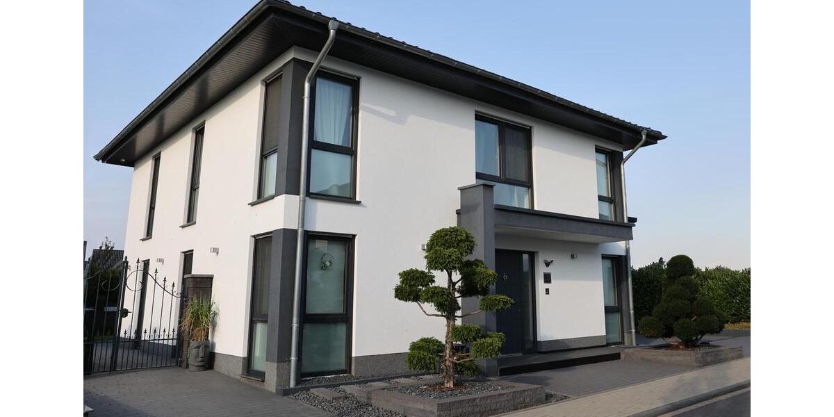Villa Euskirchen Dom-Esch - 5.5 Zimmer, 200 m&sup2;, 770.000&euro; | Angebot:26957884