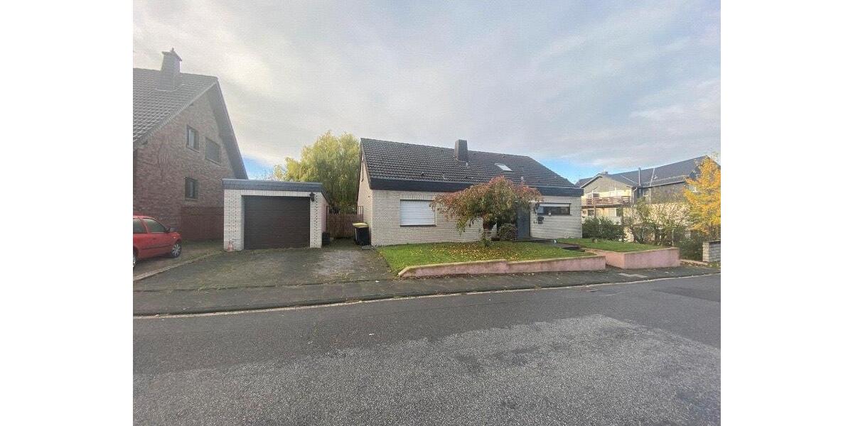 Einfamilienhaus Mechernich - 7 Zimmer, 244 m&sup2;, 539.000&euro; | Angebot:27080316