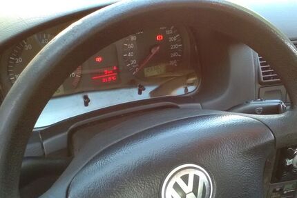 VW Golf 240.000 km 1.950 &euro; Nideggen 52385