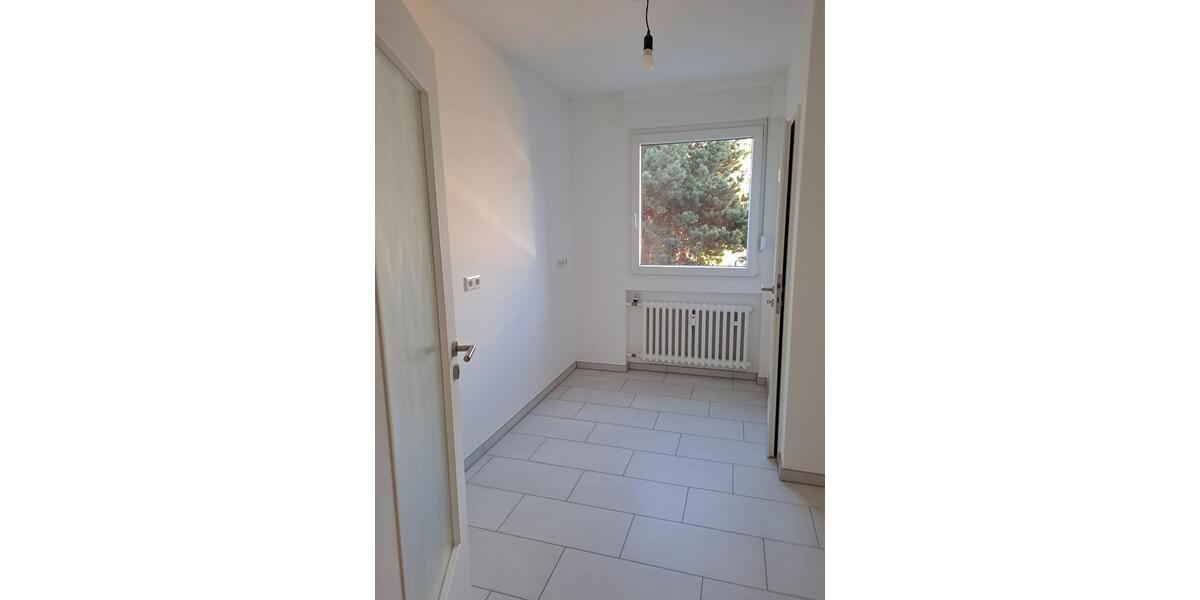 Erdgeschoßwohnung Köln Rodenkirchen - 3 Zimmer, 80 m&sup2;, 1.186&euro; | Angebot:26040968