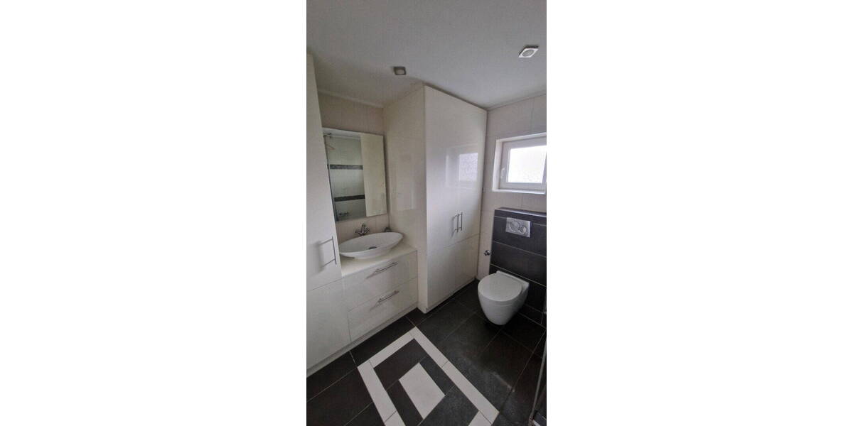 Reihenmittelhaus Düren Birkesdorf - 4 Zimmer, 120 m&sup2;, 1.200&euro; | Angebot:25984607