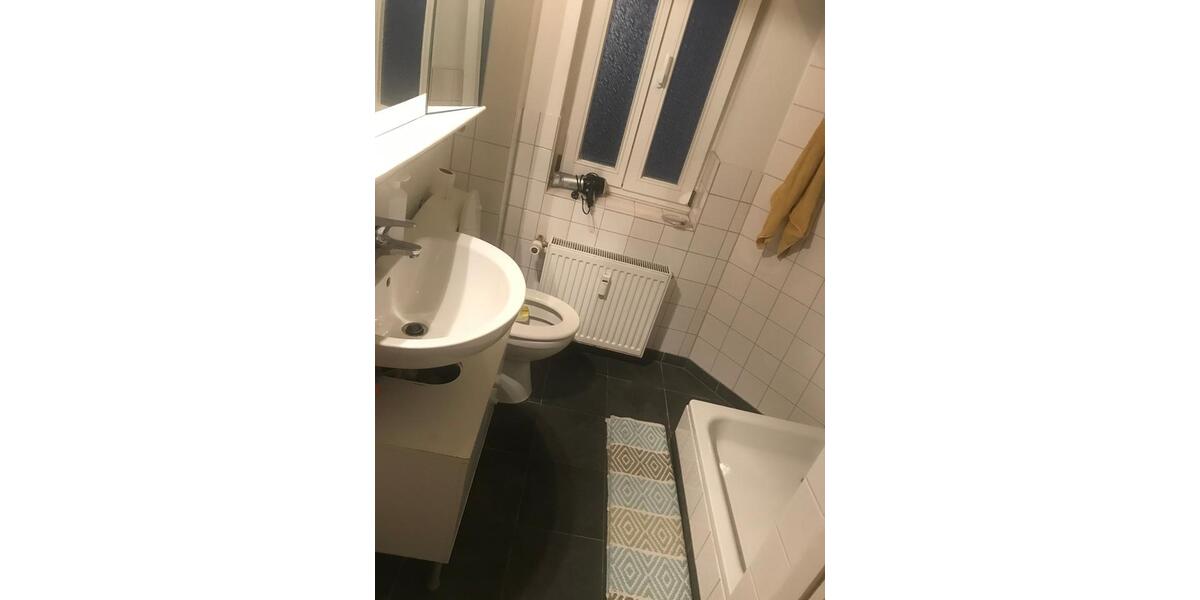 Dachgeschoßwohnung Bonn Bad Godesberg - 1 Zimmer, 18 m&sup2;, 500&euro; | Angebot:25637288