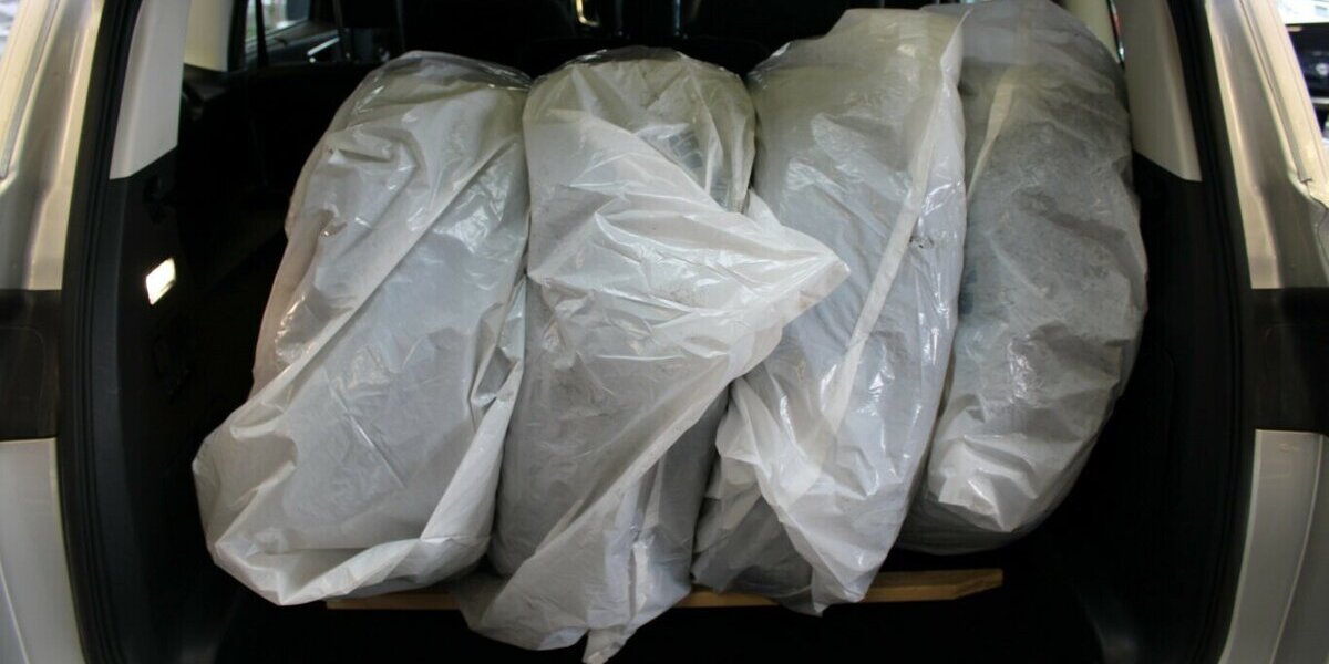 Ford S-Max 2.5 Duratec FHEV TITANIUM -AHK - 97.950 km 22.980 &euro; Euskirchen 53881