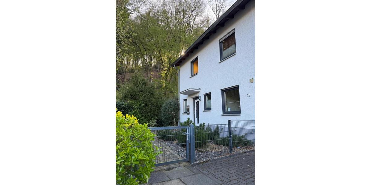 Doppelhaushälfte Lohmar - 4 Zimmer, 125 m&sup2;, 525.000&euro; | Angebot:26112528