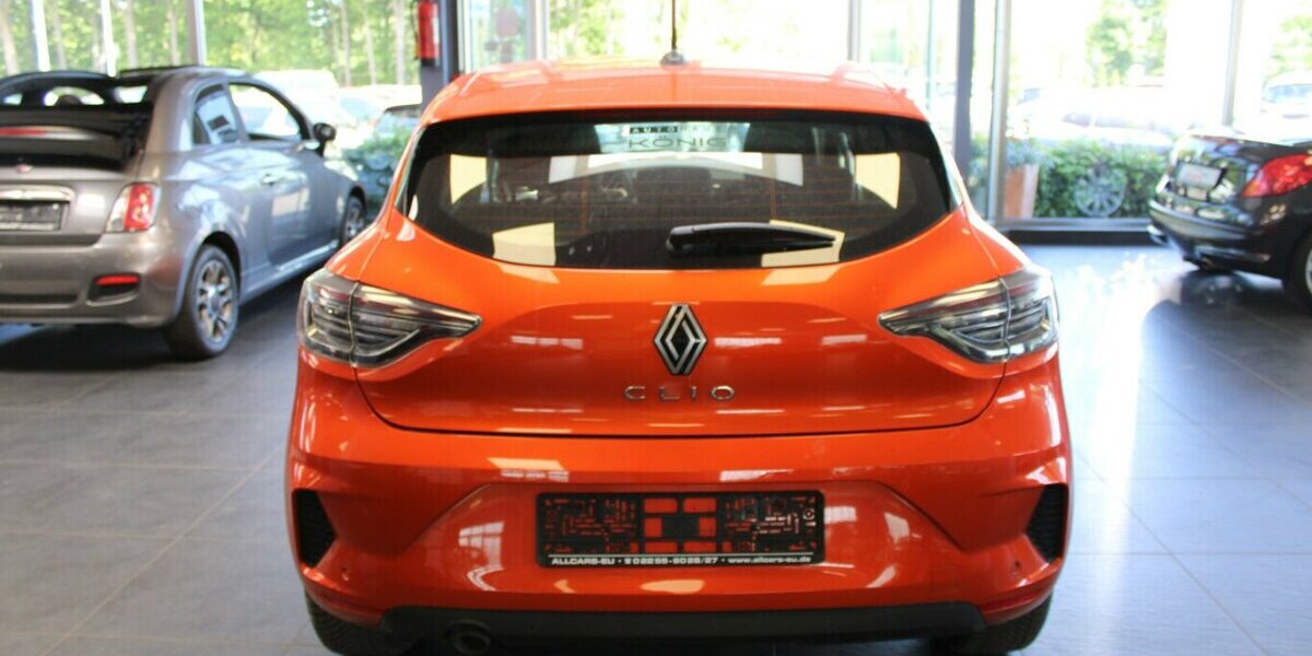 Renault Clio SCe 65 EVOLUTION 21.008 km 13.980 &euro; Euskirchen 53881